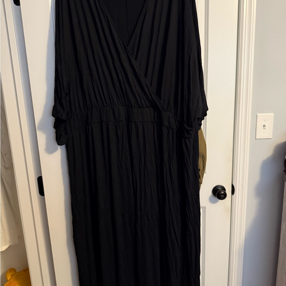 Elegant Black Maxi Dress